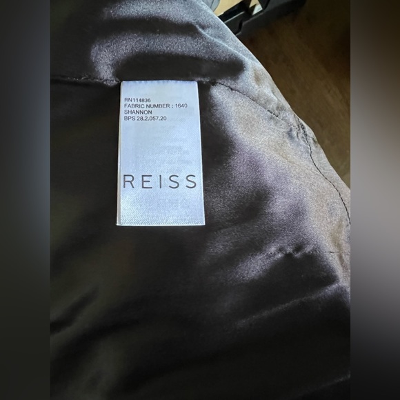 Women’s Size 4 Reiss Black Leather and Cotton Skirt with slit in the back - Picture 4 of 11